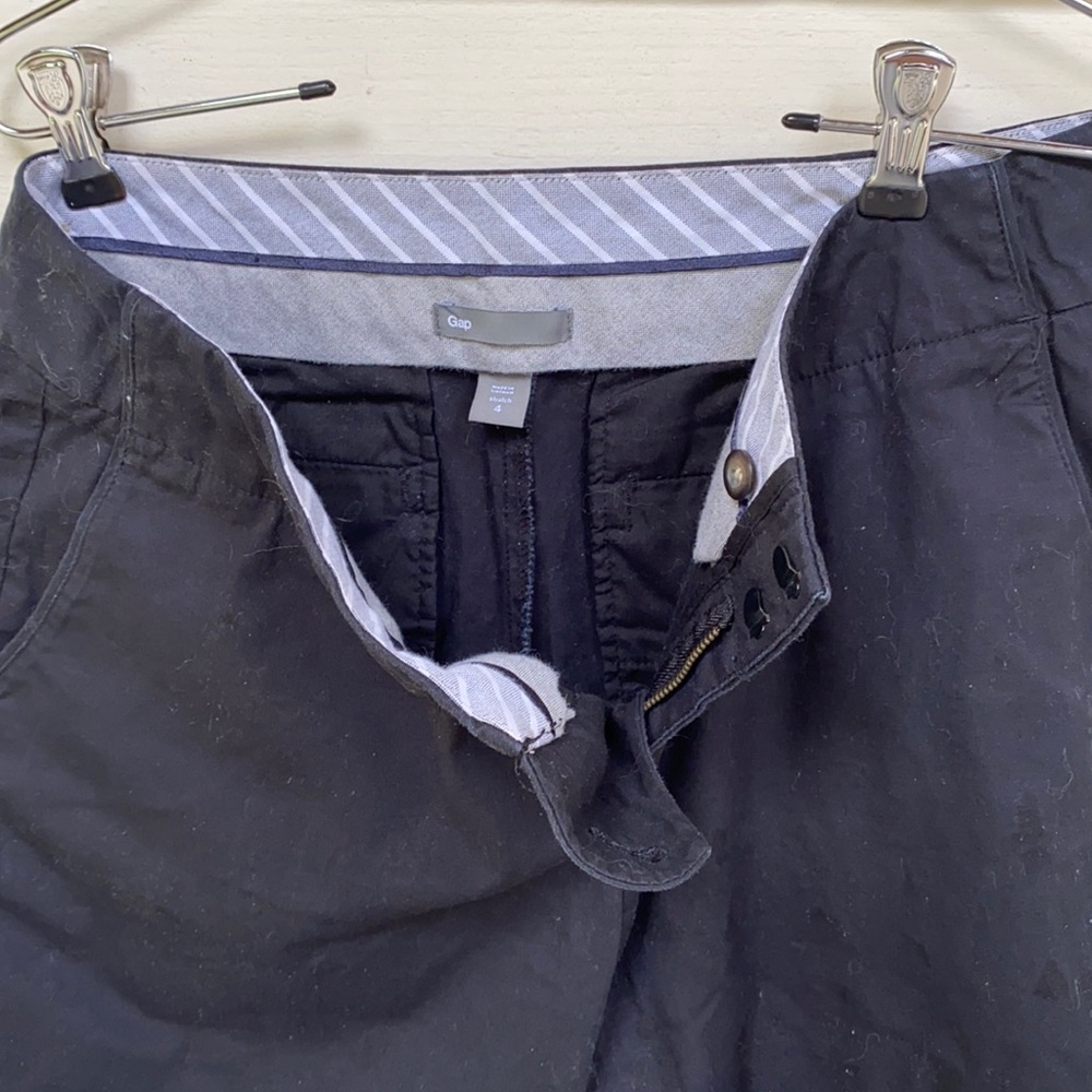 GAP shorts black size 4